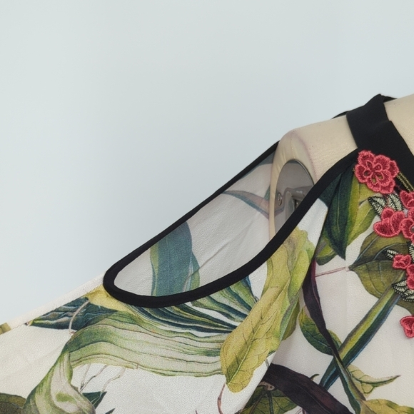 Alberto Makali Tropical Cold Shoulder Top Green Red XS bohemian coastal grandma - Picture 5 of 8